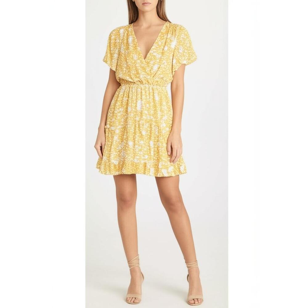 Simply Vera Womens Size L Mustard Yellow Floral Tiered Ruffle Mini Wrap V Neck